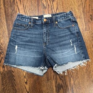 Universal Thread Curvy Vintage Midi Jean Short Distressed Vintage Blue